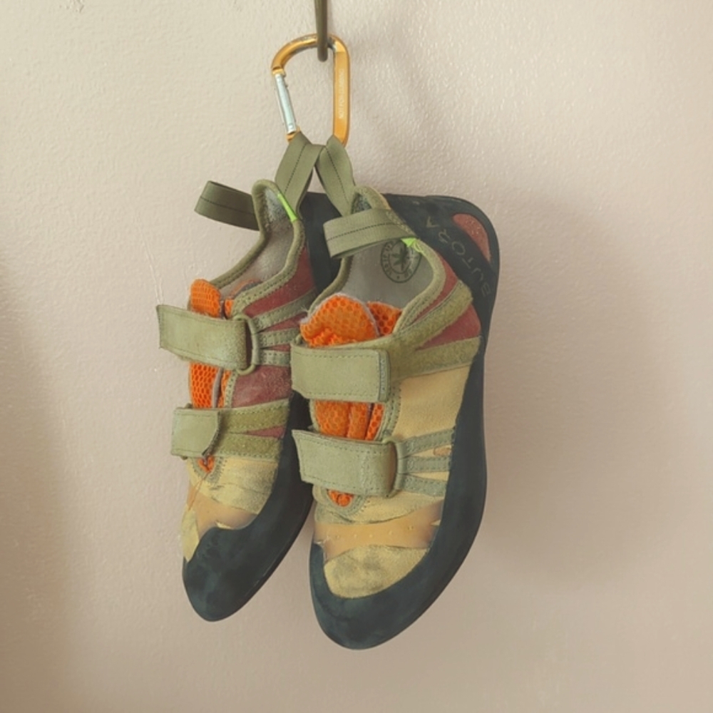Butora Endeavor Narrow fit climbing shoes EU 41.5